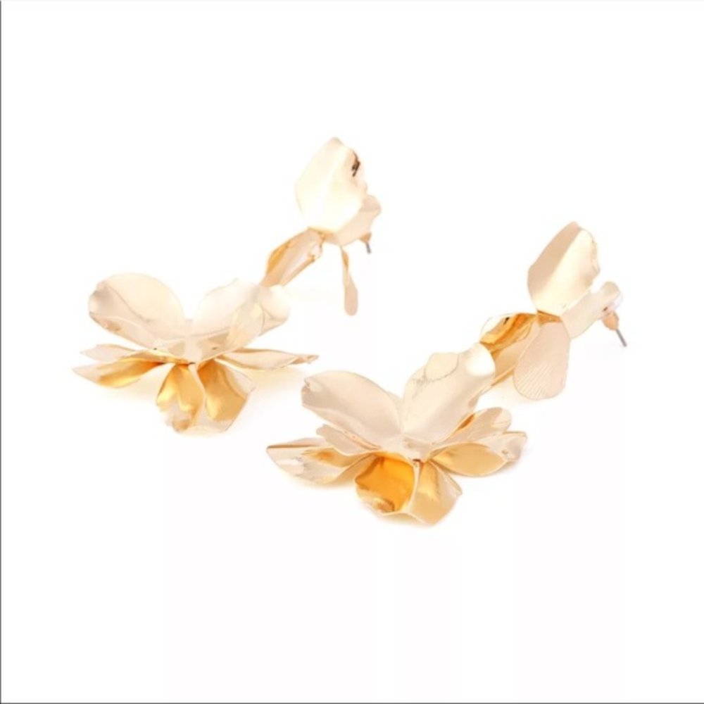 Abstract Gold Flower ๐น Anthro - Picture 5 of 7
